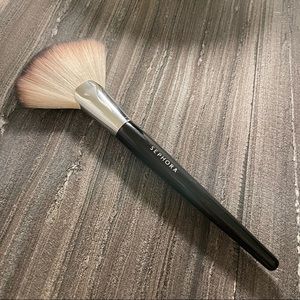 Sephora Collection PRO Featherweight Fan 92